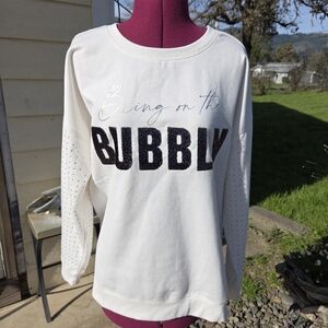 Chic White and Black Graphic Sweatshirt